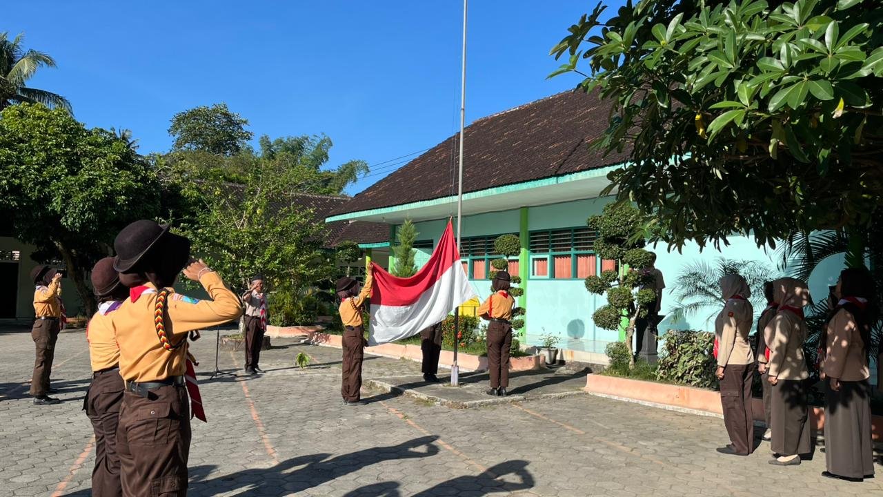 Semangat Pramuka Berkobar di MTsN 9 Banyuwangi pada Peringatan Hari Jadi ke-64