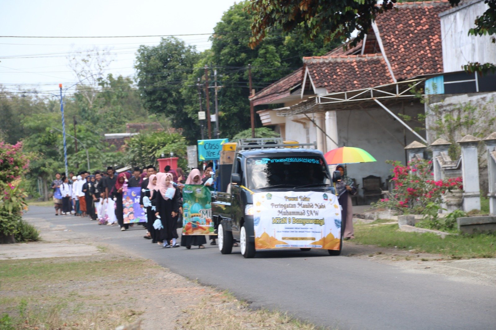 Peringatan Maulid Nabi di MTsN 9 Banyuwangi: Meneladani Rasulullah Lewat Kebersamaan dan Kepedulian Sosial