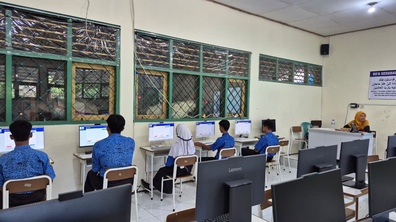 Tunjukkan Kompetensi Akademik, Siswa MTsN 9 Banyuwangi Berlaga di OSN Tingkat Kabupaten