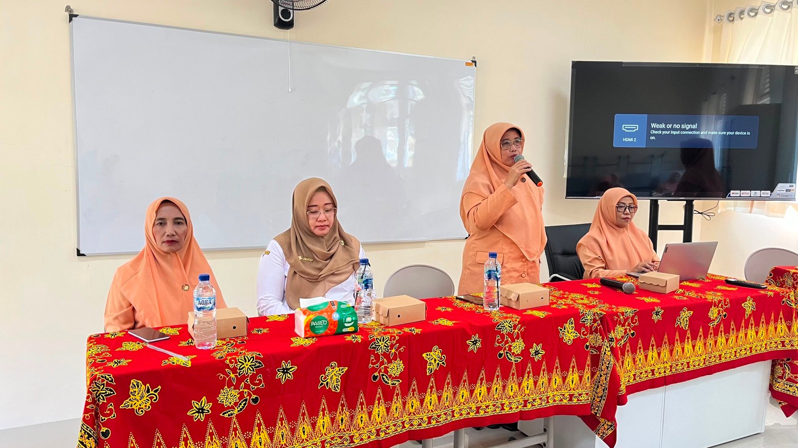 DWP UP MTsN 9 Banyuwangi Tingkatkan Wawasan Anggota Melalui Edukasi Kesehatan Gigi dan Kepercayaan Diri