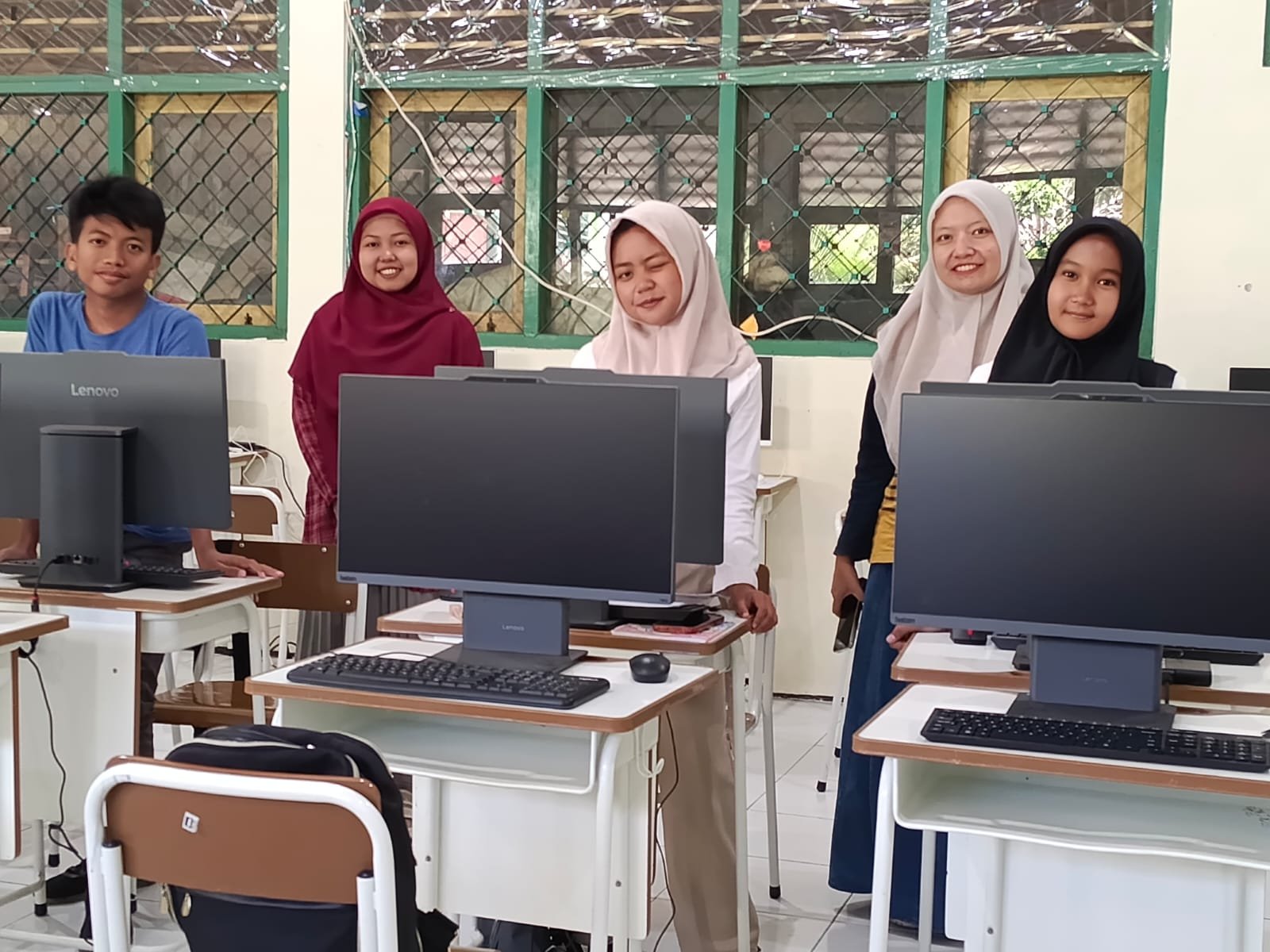 Perkuat Kesiapan Kompetisi, Peserta Didik MTsN 9 Banyuwangi Ikuti Simulasi OMI
